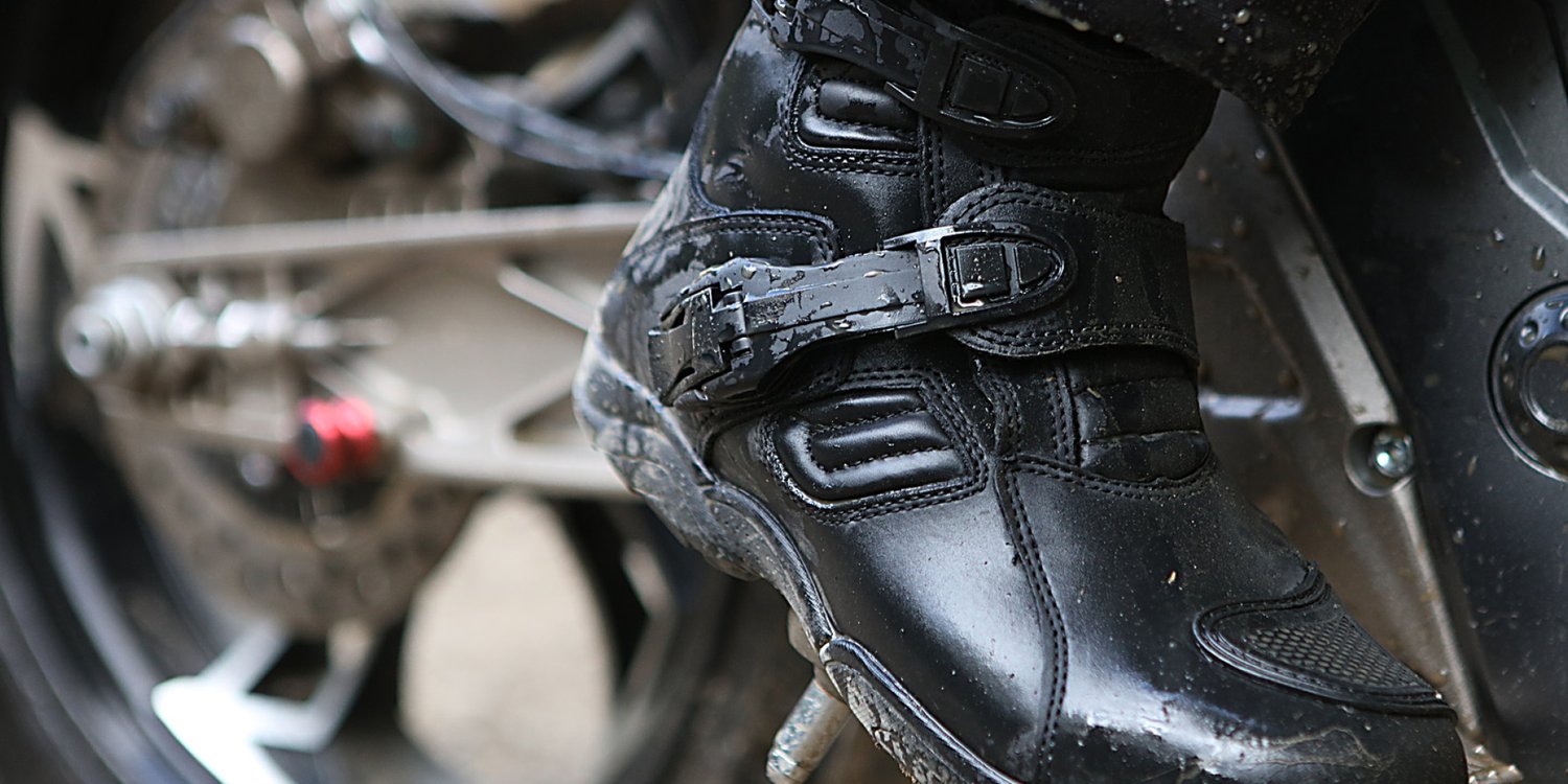 We ride
Muddy Track